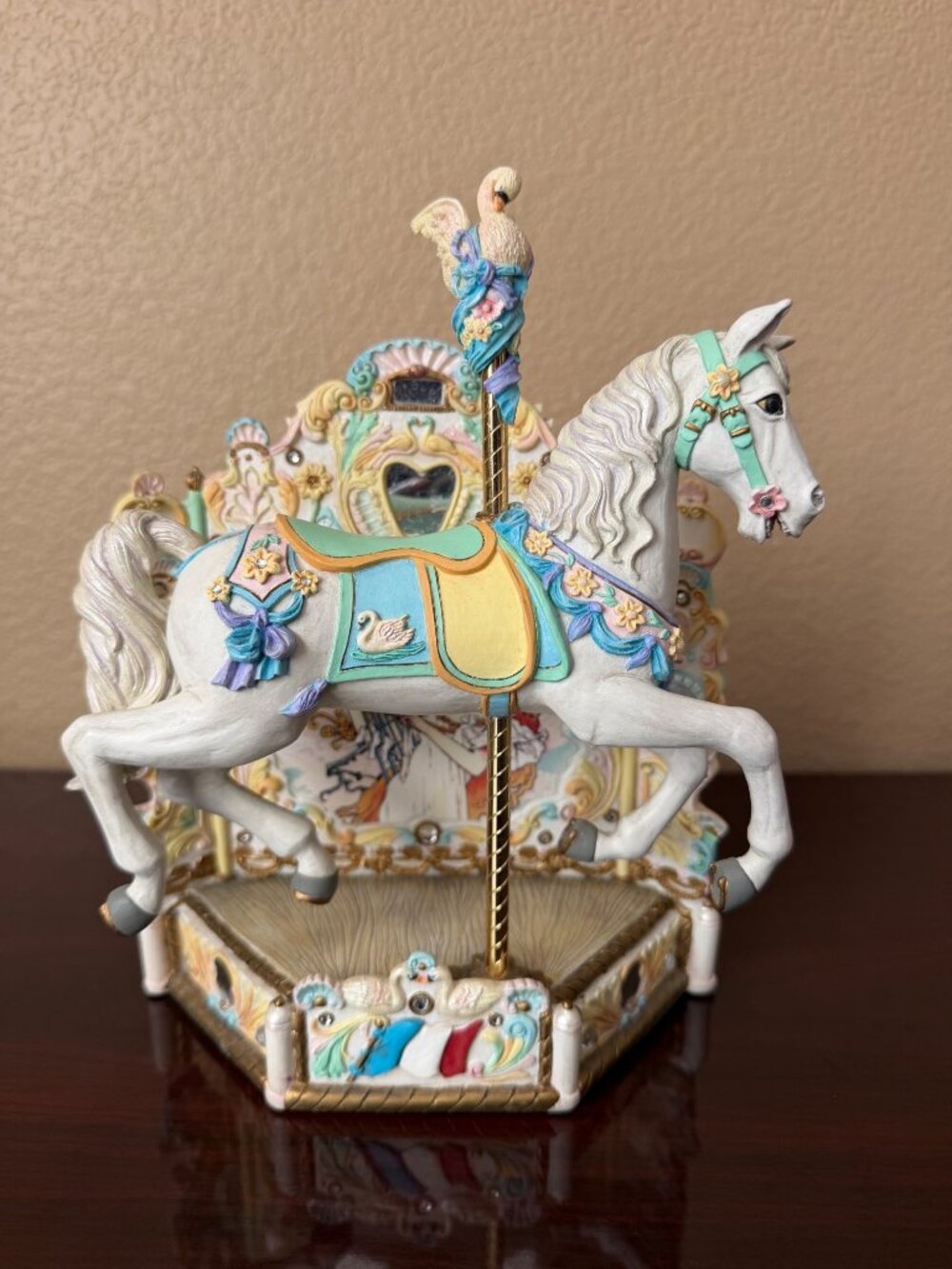 1998 Willitts Ann Dezendorf Carousel Memories Swan Jumper Music Box LE Tested